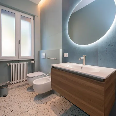 Brand New Modern Studio, Bocconi 10 Min Walk Apartment